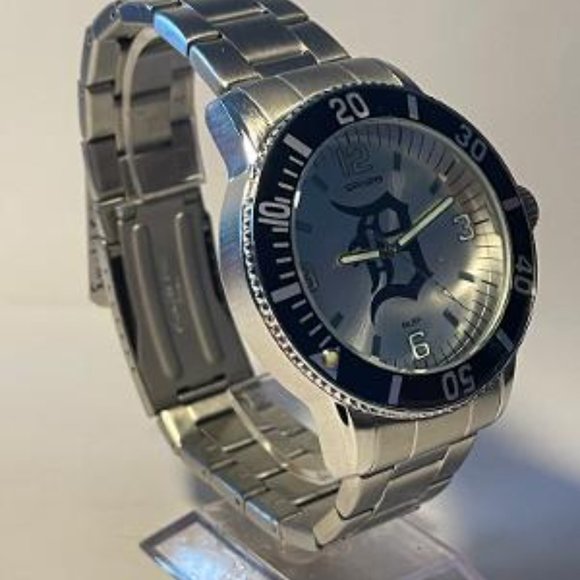 Detroit Tigers MLB Team Logo Stainless-Steel Silver Men's Watch by SPARO NEW - Picture 7 of 9